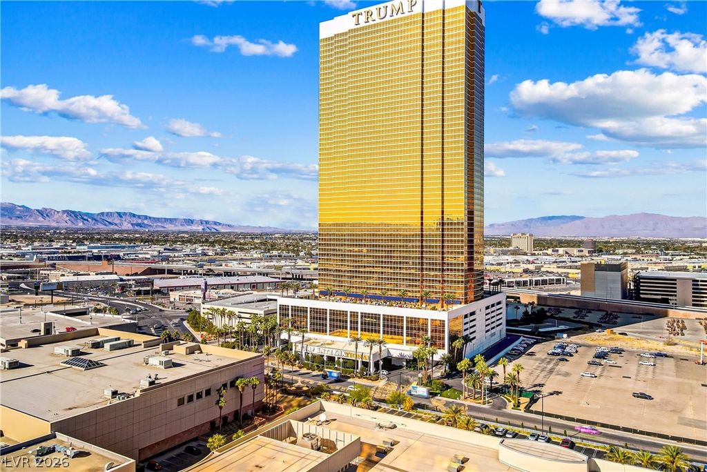 2000 North Fashion Show Drive 5612, Las Vegas, NV 89109