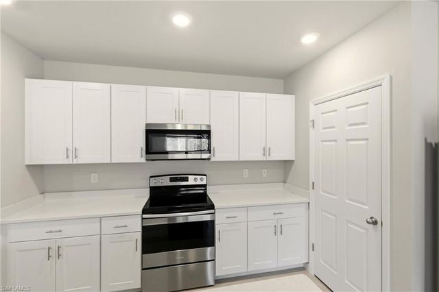 108 Castile CT, Punta Gorda, FL 33983