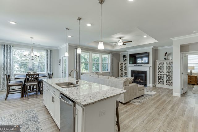 5188 Watchmans Cove, Gainesville, GA 30504