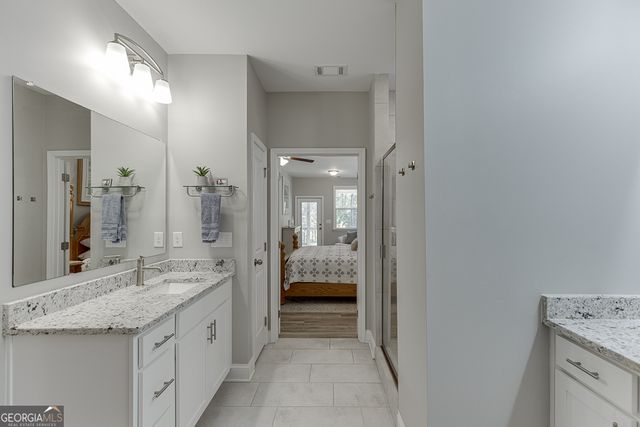 5188 Watchmans Cove, Gainesville, GA 30504