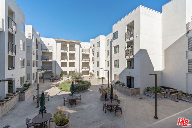 6400 Crescent Parkway 206, Los Angeles, CA 90094