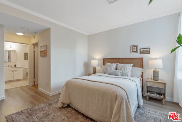 6400 Crescent Parkway 206, Los Angeles, CA 90094