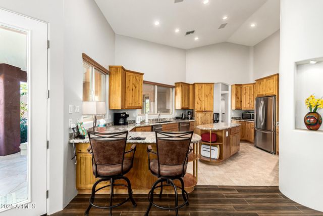 20022 W HIGHLAND Avenue, Litchfield Park, AZ 85340