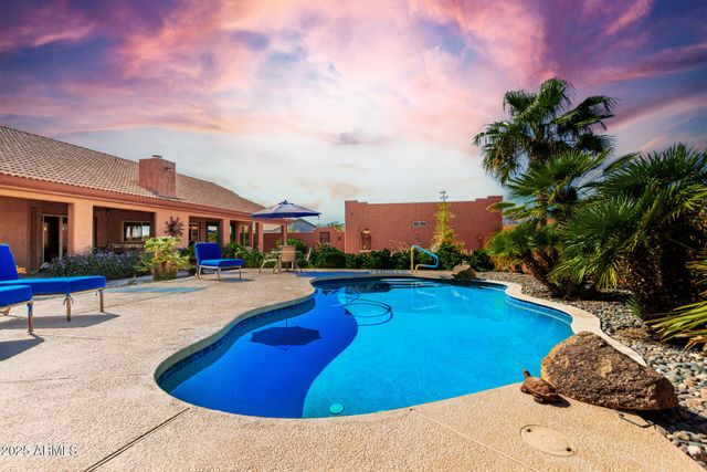 20022 W HIGHLAND Avenue, Litchfield Park, AZ 85340