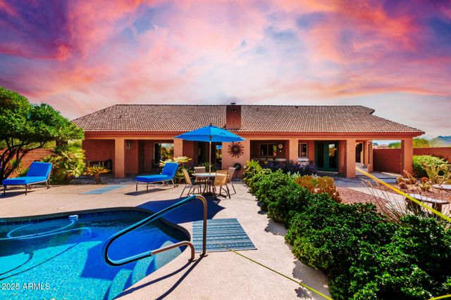 20022 W HIGHLAND Avenue, Litchfield Park, AZ 85340