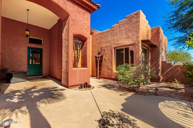 20022 W HIGHLAND Avenue, Litchfield Park, AZ 85340