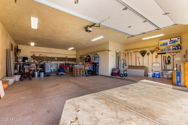 20022 W HIGHLAND Avenue, Litchfield Park, AZ 85340