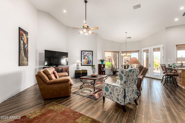 20022 W HIGHLAND Avenue, Litchfield Park, AZ 85340