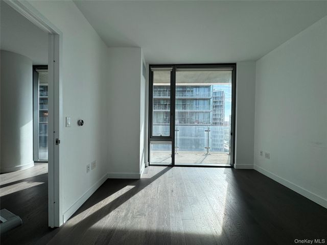 131-03 40 Road 16P, Flushing, NY 11354