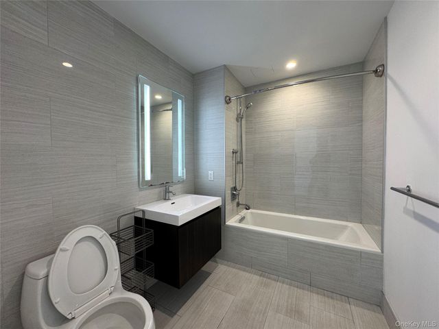 131-03 40 Road 16P, Flushing, NY 11354