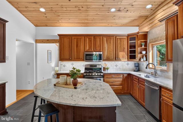 4667 BEECHWOOD RD, Ellicott City, MD 21043