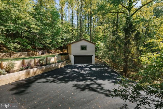 4667 BEECHWOOD RD, Ellicott City, MD 21043