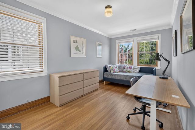 3909 W ST NW, Washington, DC 20007