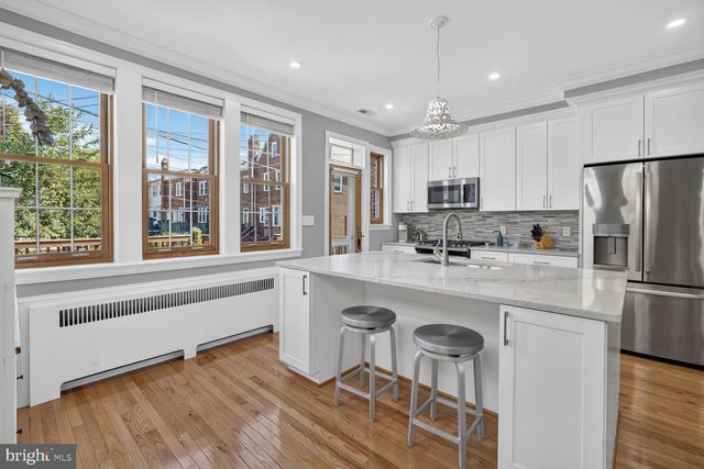 3909 W ST NW, Washington, DC 20007