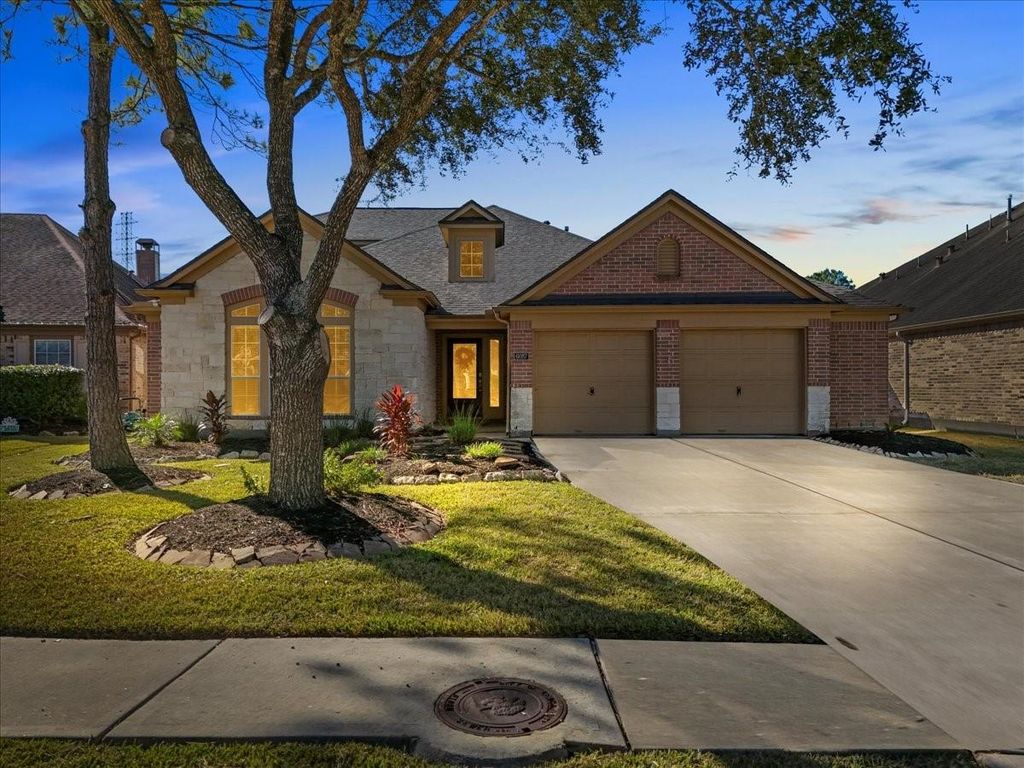 6087 Aldersby Lane, League City, TX 77573