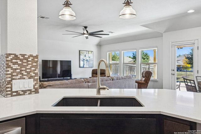 3210 Jacob Ln, San Marcos, TX 78666