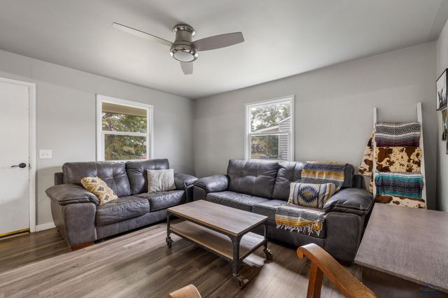 424 ROBBINS DR, Rapid City, SD 57701