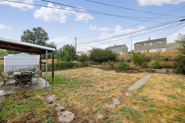 424 ROBBINS DR, Rapid City, SD 57701