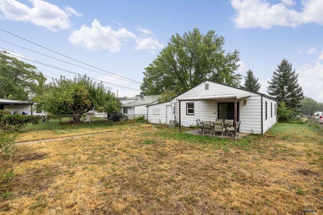 424 ROBBINS DR, Rapid City, SD 57701