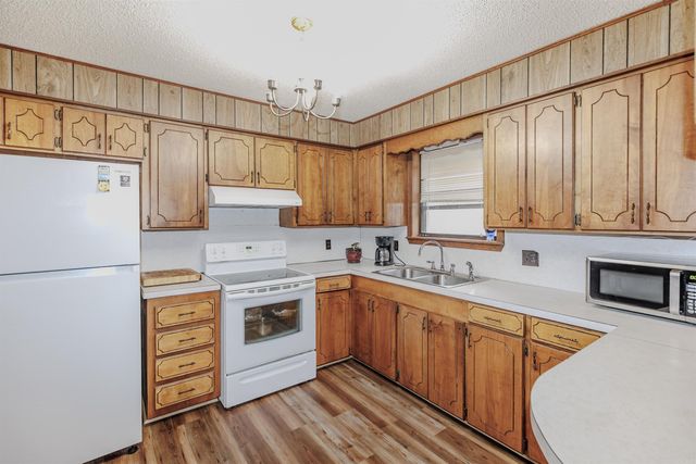 75 Cannon Hill Road, Perryville, AR 72126