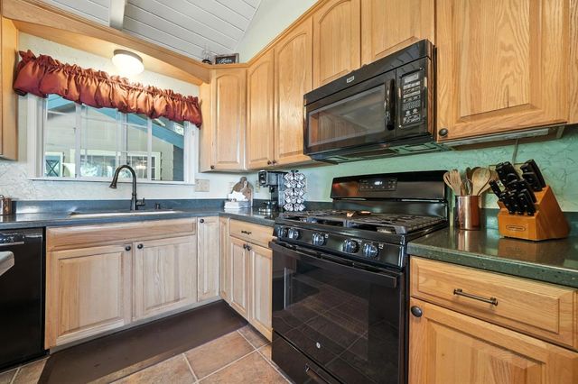 19630 Charleston Rd, Volcano, CA 95687