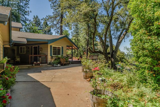 19630 Charleston Rd, Volcano, CA 95687