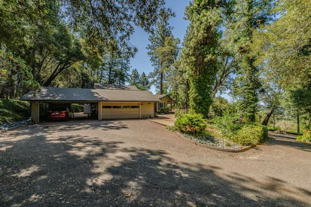 19630 Charleston Rd, Volcano, CA 95687