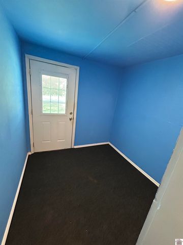 2211 Dixie Ave, Paducah, KY 42003