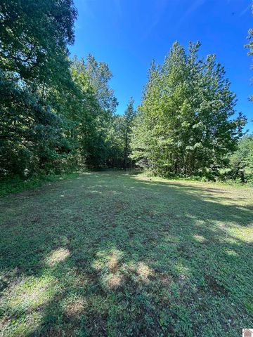 2211 Dixie Ave, Paducah, KY 42003