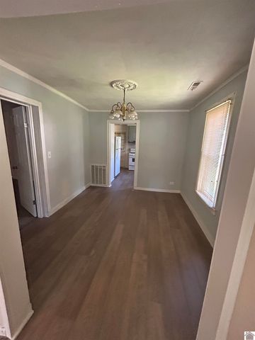 2211 Dixie Ave, Paducah, KY 42003