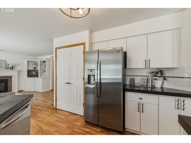 16840 Nw ARGYLE Way, Portland, OR 97229