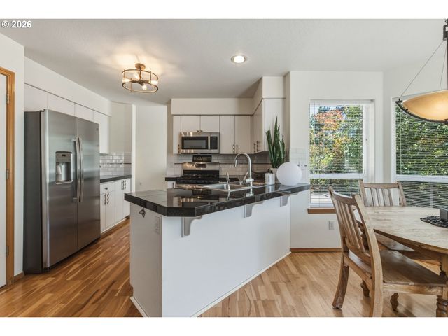 16840 Nw ARGYLE Way, Portland, OR 97229