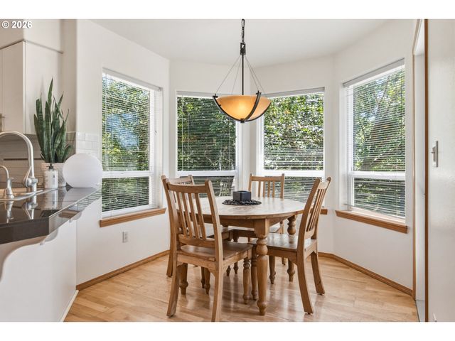 16840 Nw ARGYLE Way, Portland, OR 97229