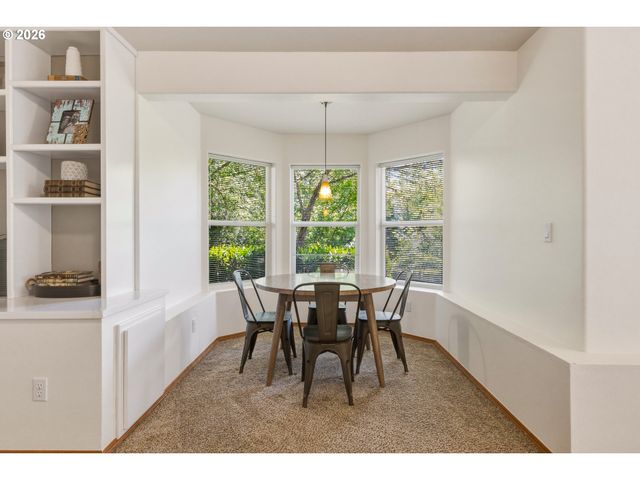 16840 Nw ARGYLE Way, Portland, OR 97229