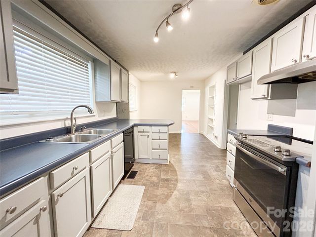 119 Hillcrest Street, Shelby, NC 28152