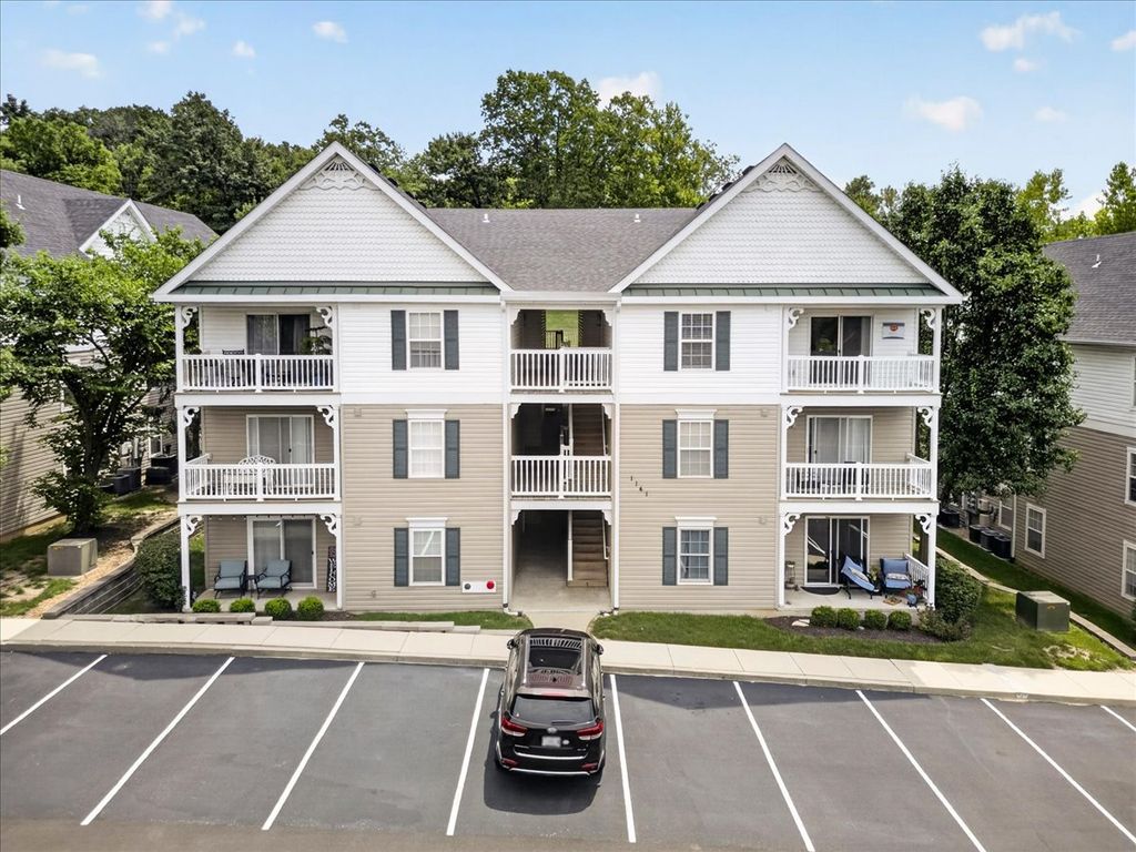 1141 Arbor Creek Drive 1D, Saint Louis, MO 63122