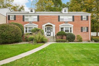 13 Lenox Court 910, Suffern, NY 10901