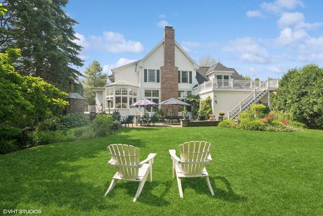 300 E Euclid Avenue, Arlington Heights, IL 60004