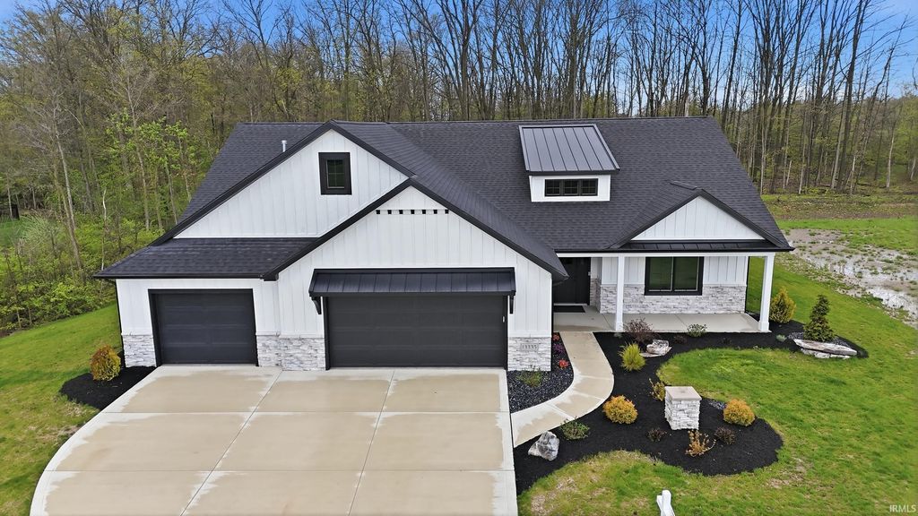 13335 Passerine Boulevard, Fort Wayne, IN 46845