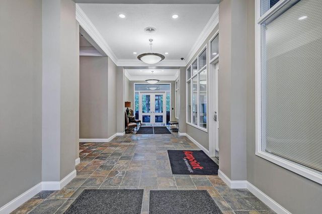 925 Ingleside Avenue, 311, Columbus, OH 43215