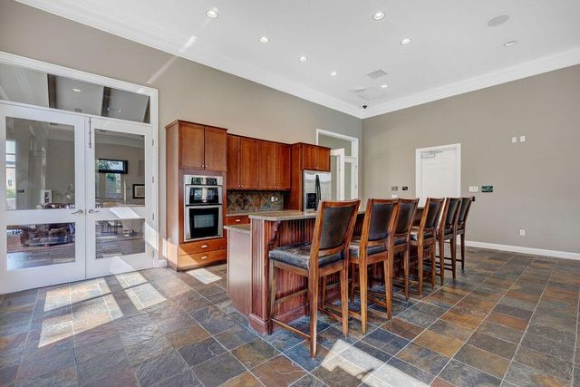 925 Ingleside Avenue, 311, Columbus, OH 43215