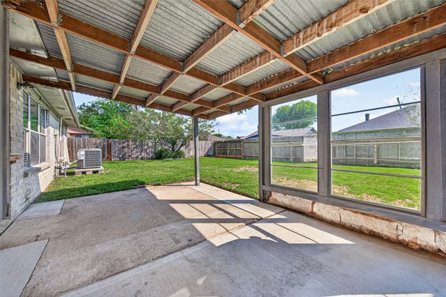 2803 Fir Crest Court, Stafford, TX 77477