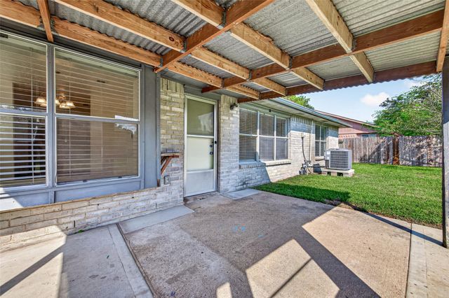 2803 Fir Crest Court, Stafford, TX 77477