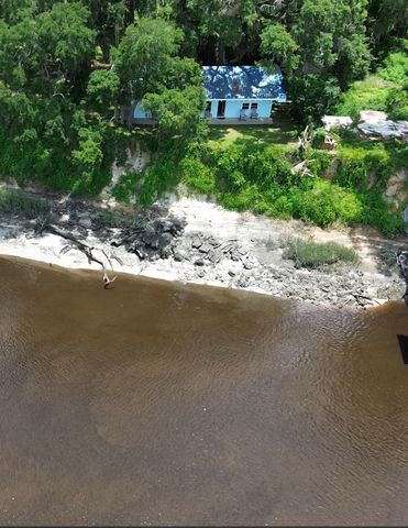 2423 NE Johnson Road, Townsend, GA 31331