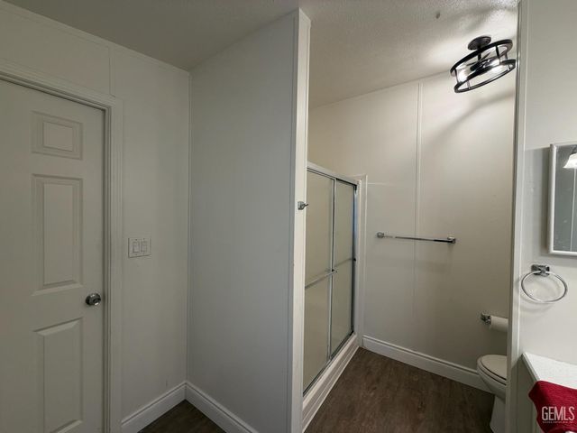 6601 Eucalyptus Drive 236, Bakersfield, CA 93306