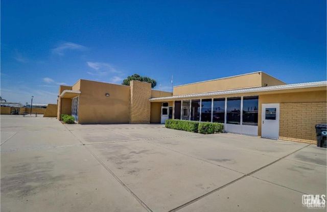 6601 Eucalyptus Drive 236, Bakersfield, CA 93306