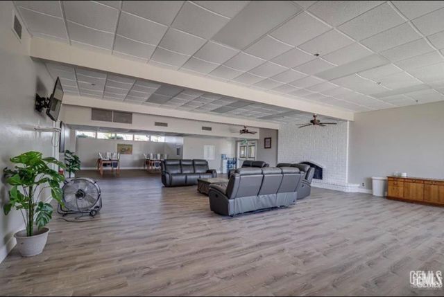 6601 Eucalyptus Drive 236, Bakersfield, CA 93306