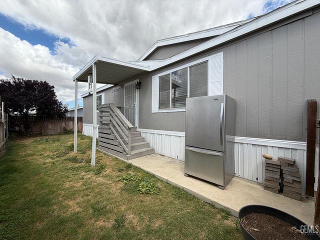6601 Eucalyptus Drive 236, Bakersfield, CA 93306