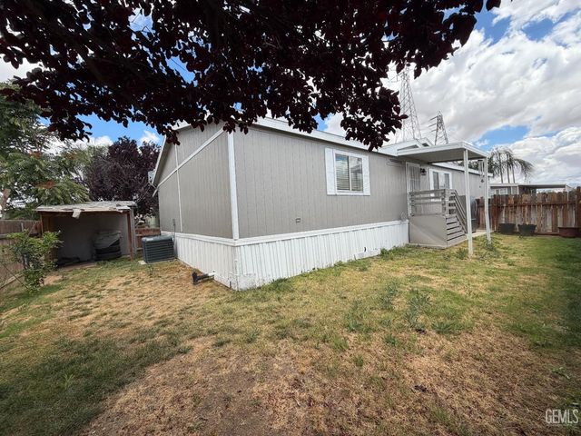 6601 Eucalyptus Drive 236, Bakersfield, CA 93306