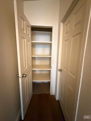 6601 Eucalyptus Drive 236, Bakersfield, CA 93306